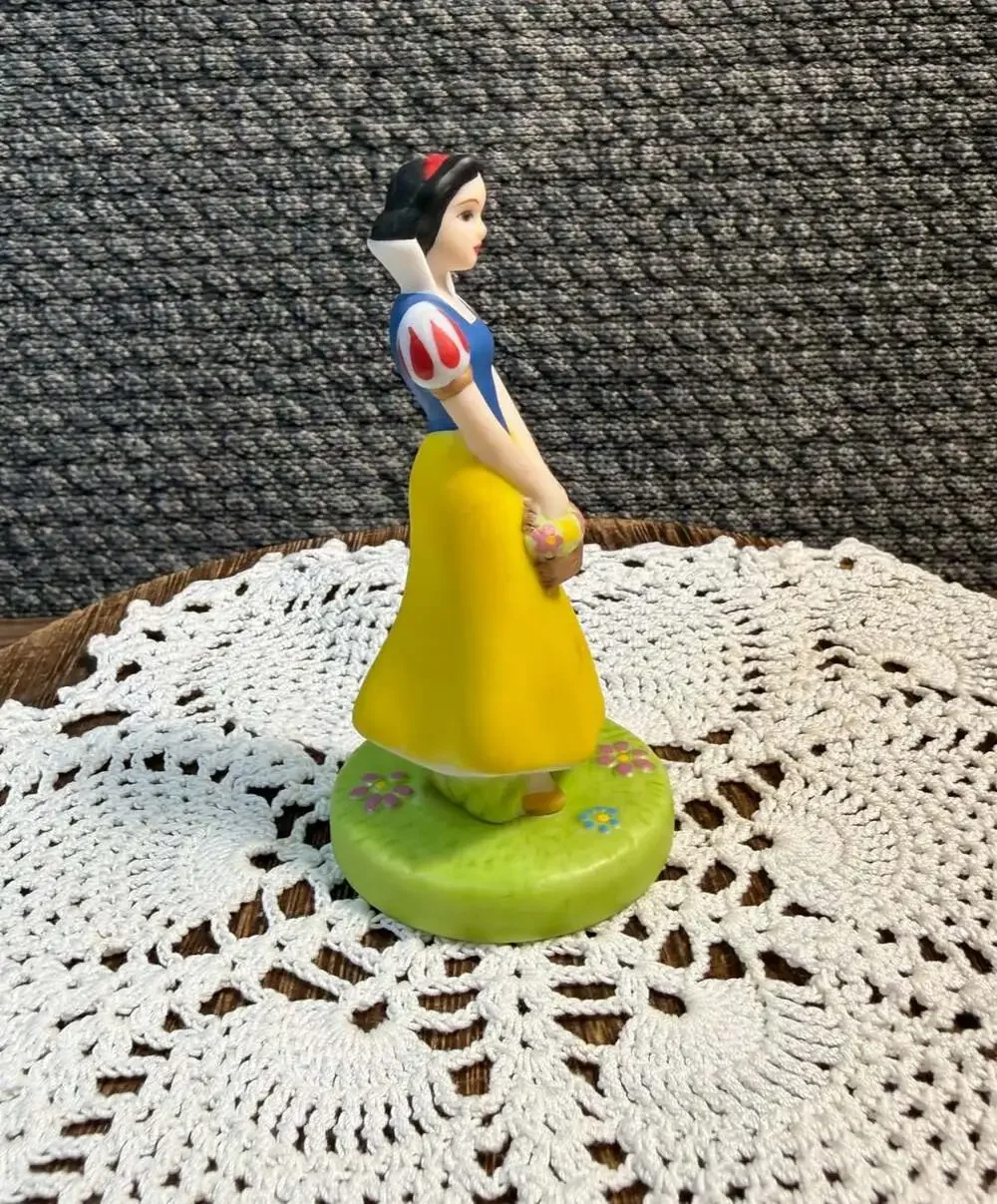 Disney grolier snow